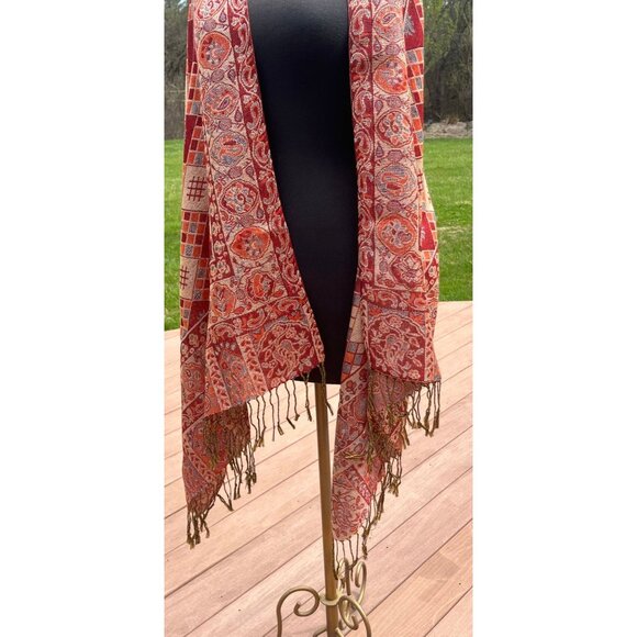 Vtg Wrap Shawl 1980’s Shades Of Orange With Silver Thread Paisley & Geometric - Picture 8 of 10